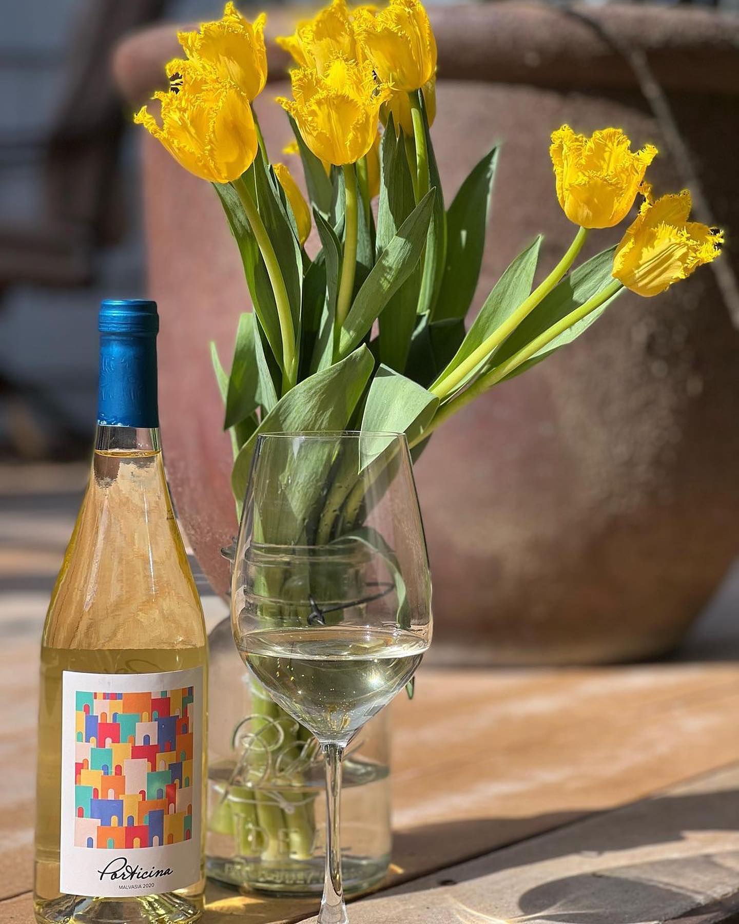🌎 Happy Earth Day, wine lovers! 
From sustainability with reusable packaging materials, to our Good Stuff Guarantee, we’re committed to following high standards set by the wine industry. 
How are you celebrating #EarthDay2022?
📸: Wine Guide, Sheri Squires | @winetymewithsheri